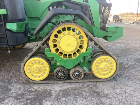 2023 John Deere 8RX 410 Tractor Rubber Track