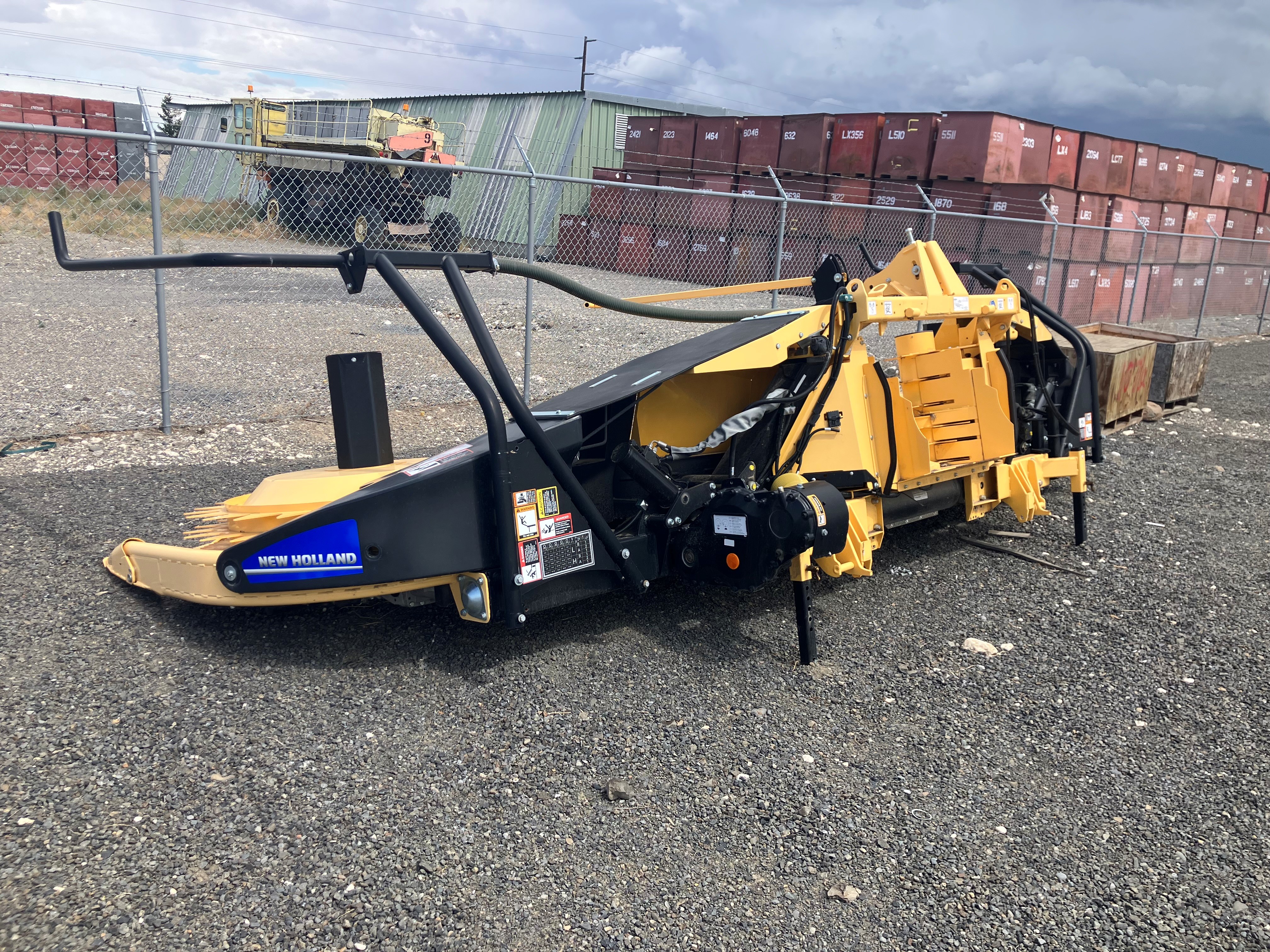 2022 New Holland 600B Header Forage