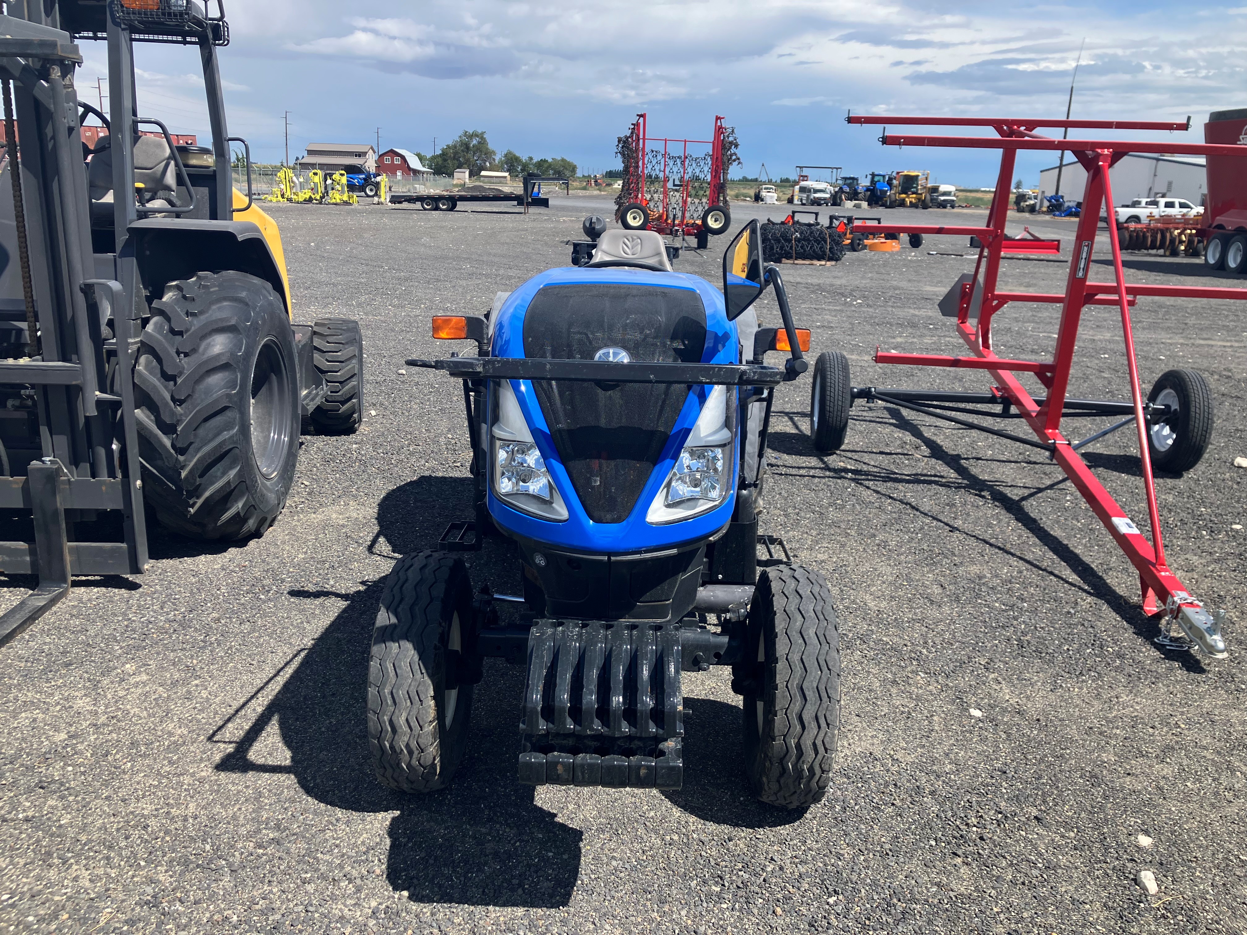 2022 New Holland T4.90V Tractor