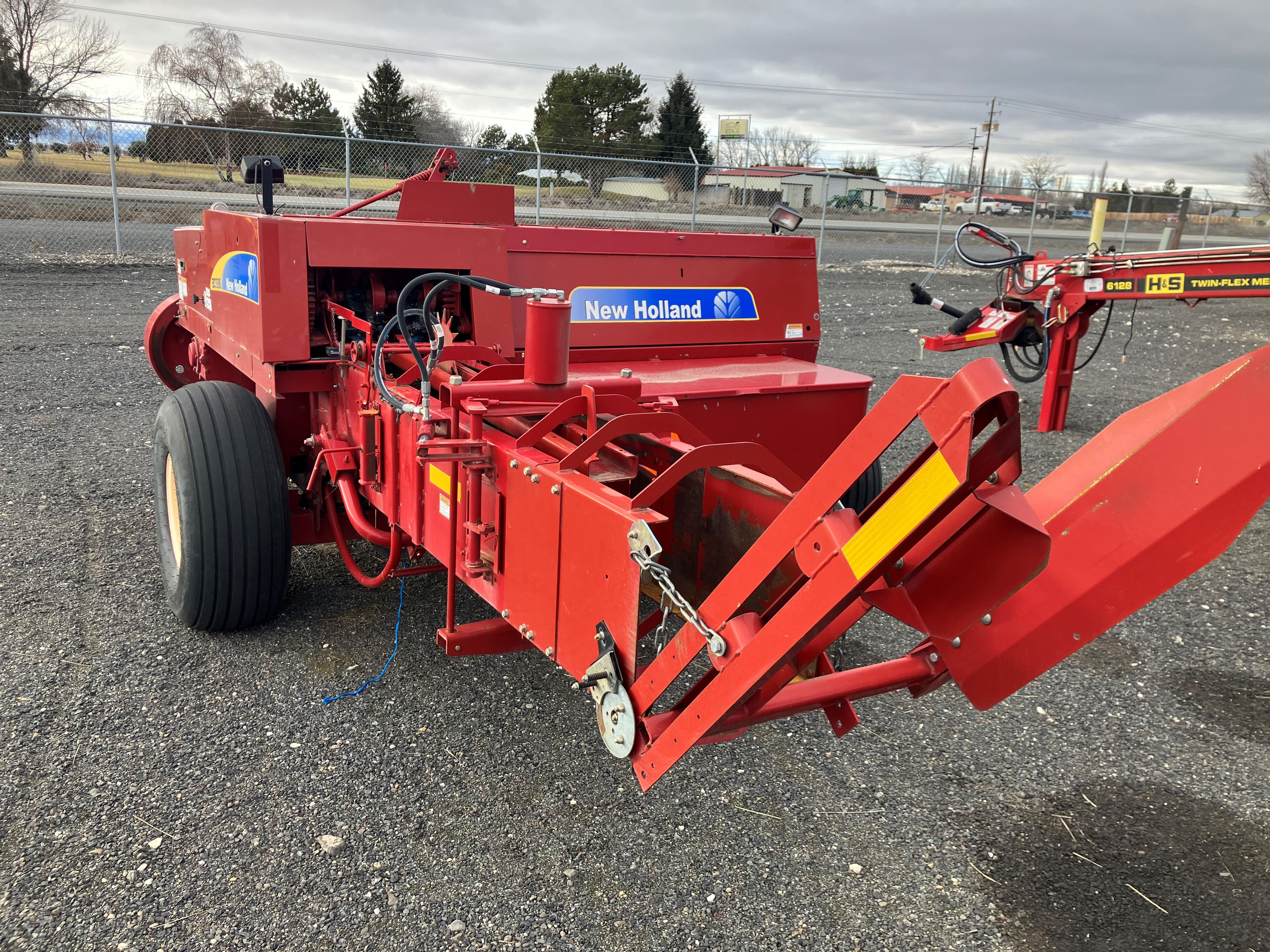 2016 New Holland BC5080 Baler/Square