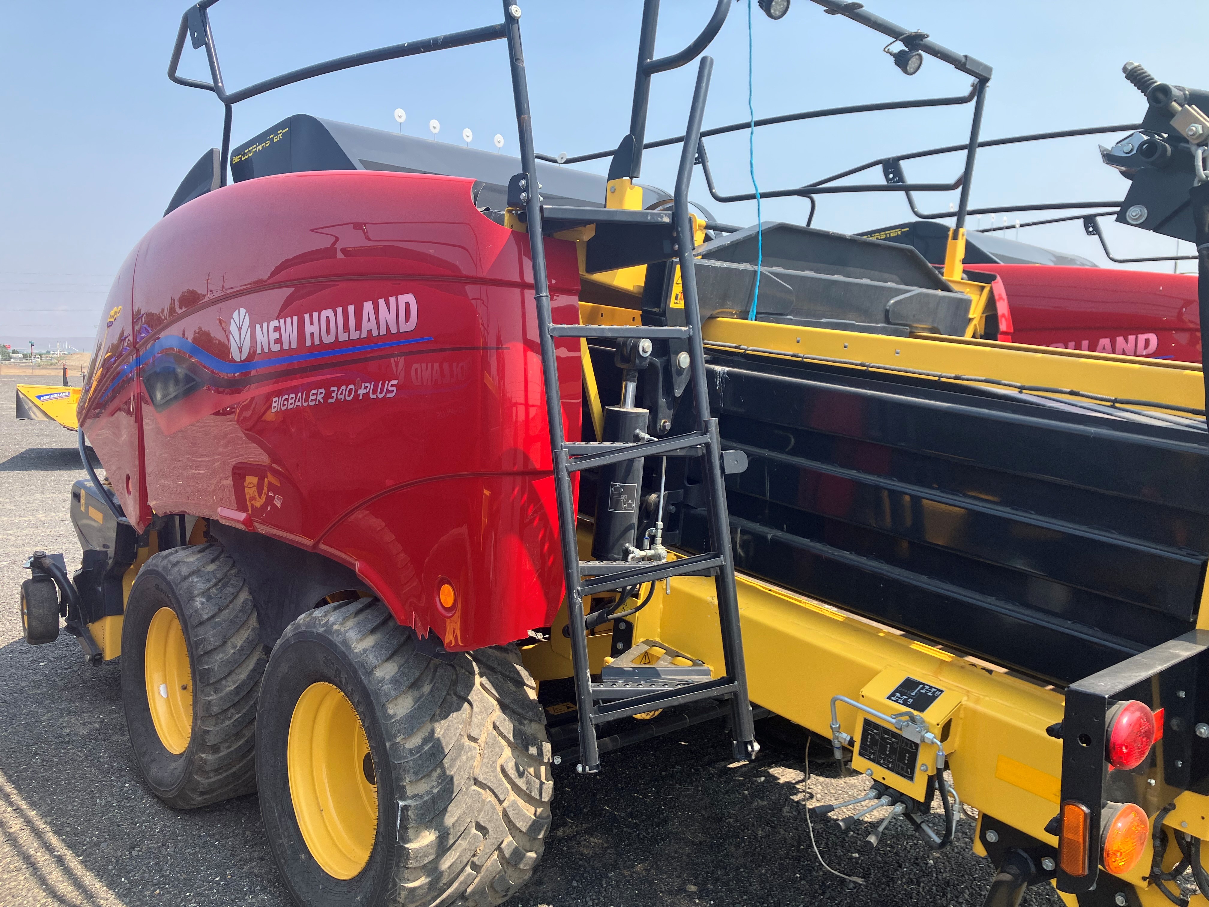 2023 New Holland 340S PLUS Baler/Square
