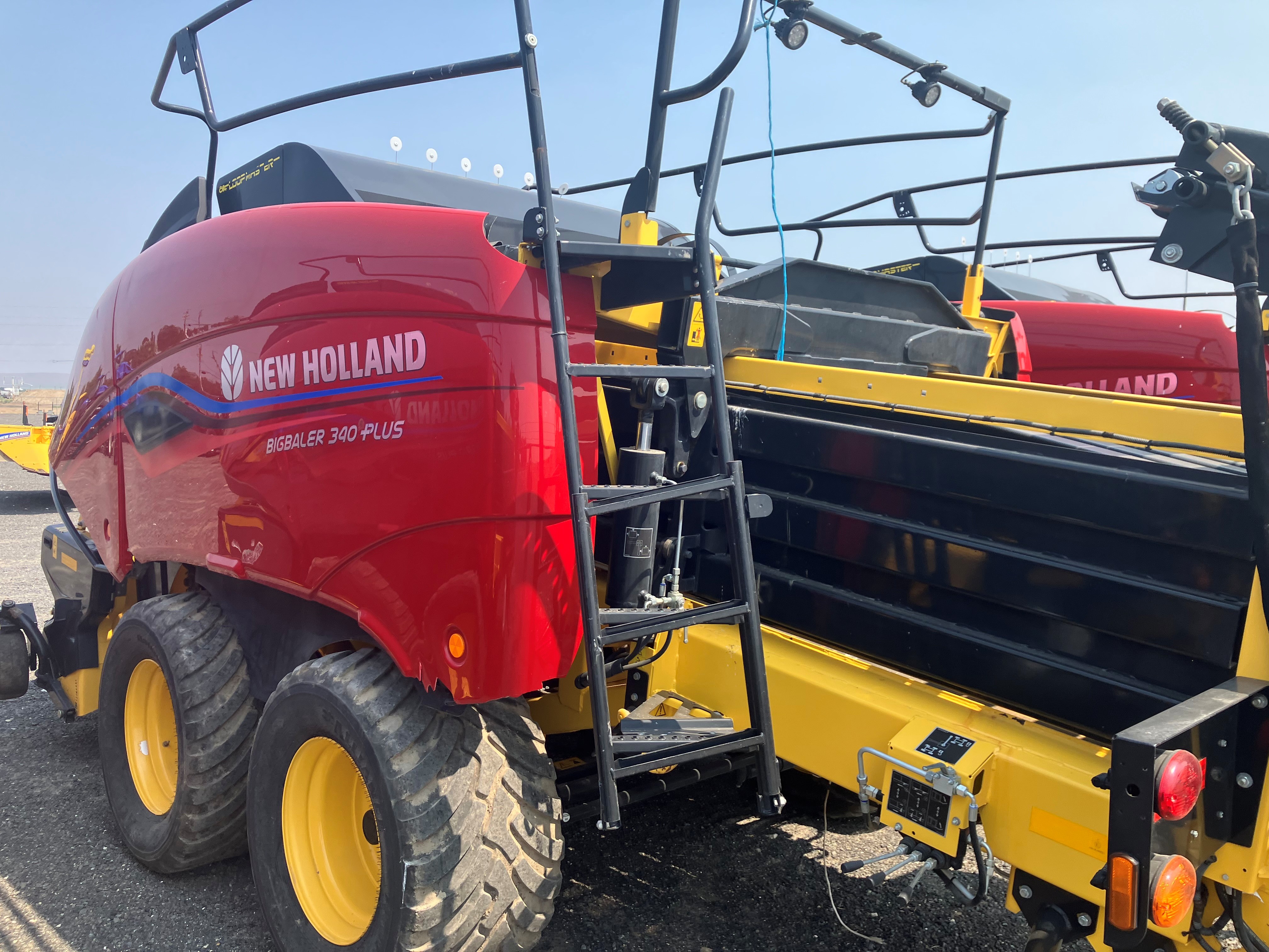2023 New Holland 340S PLUS Baler/Square