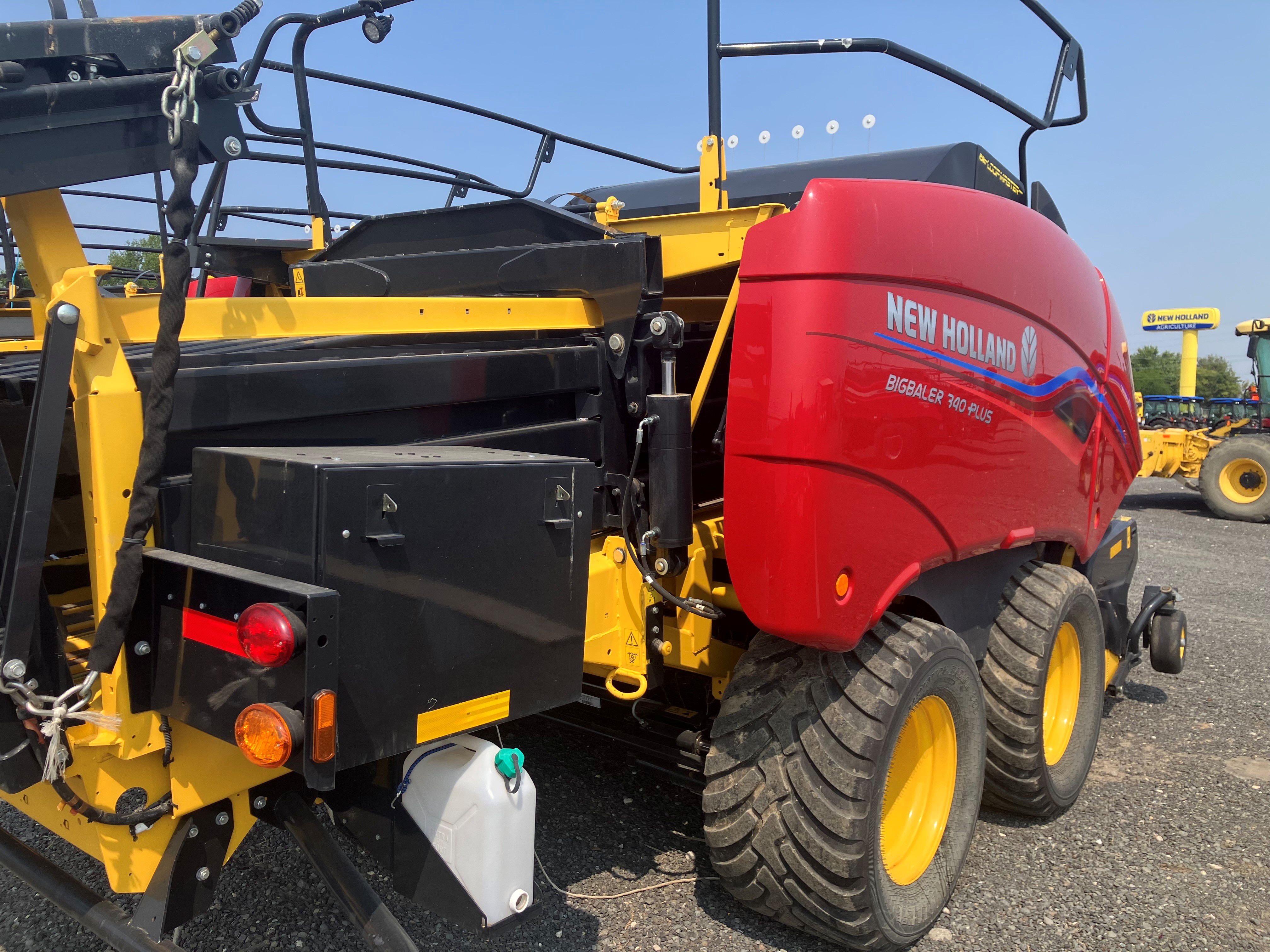 2023 New Holland 340S PLUS Baler/Square