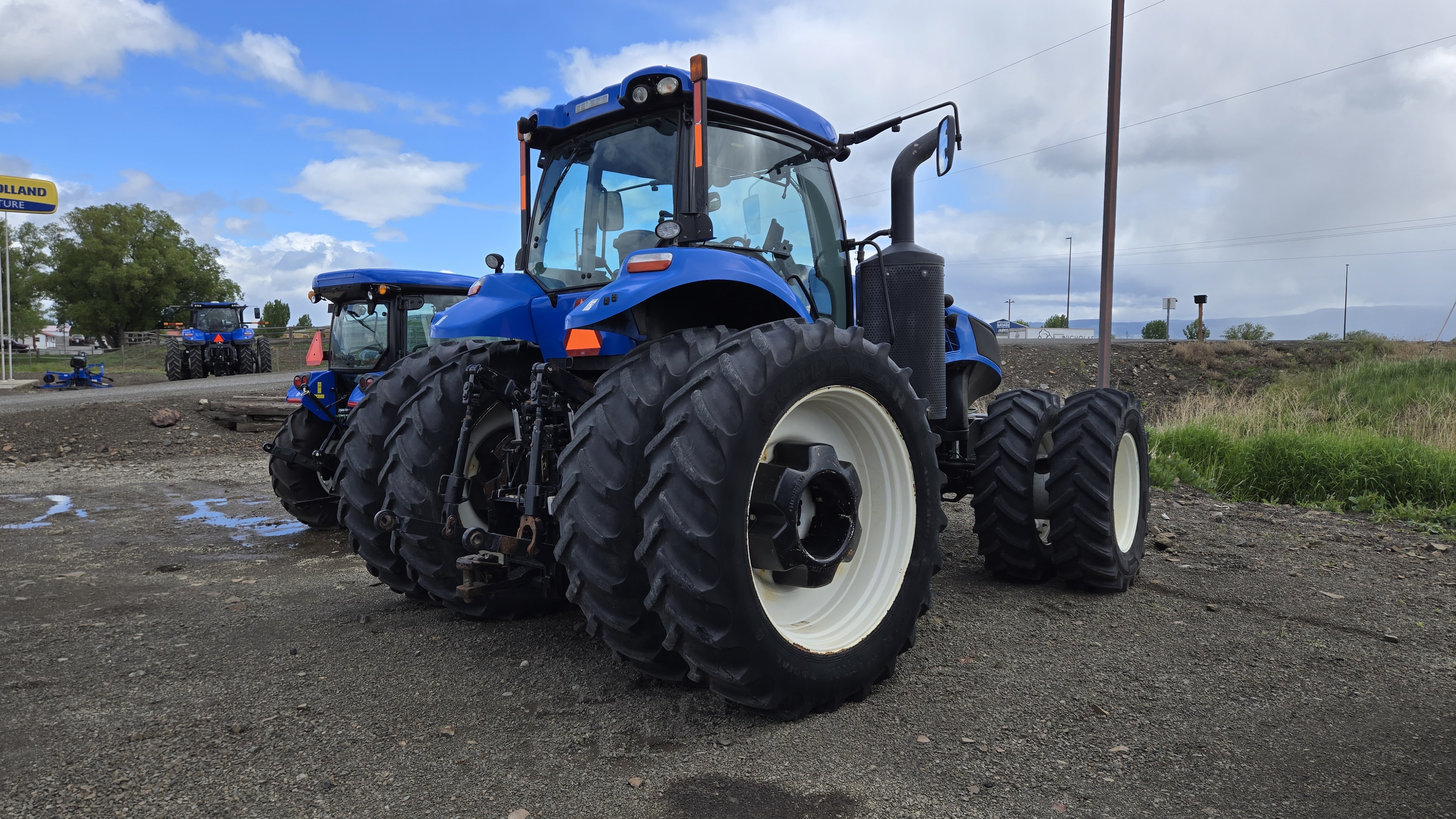 2015 New Holland T8.410 Tractor