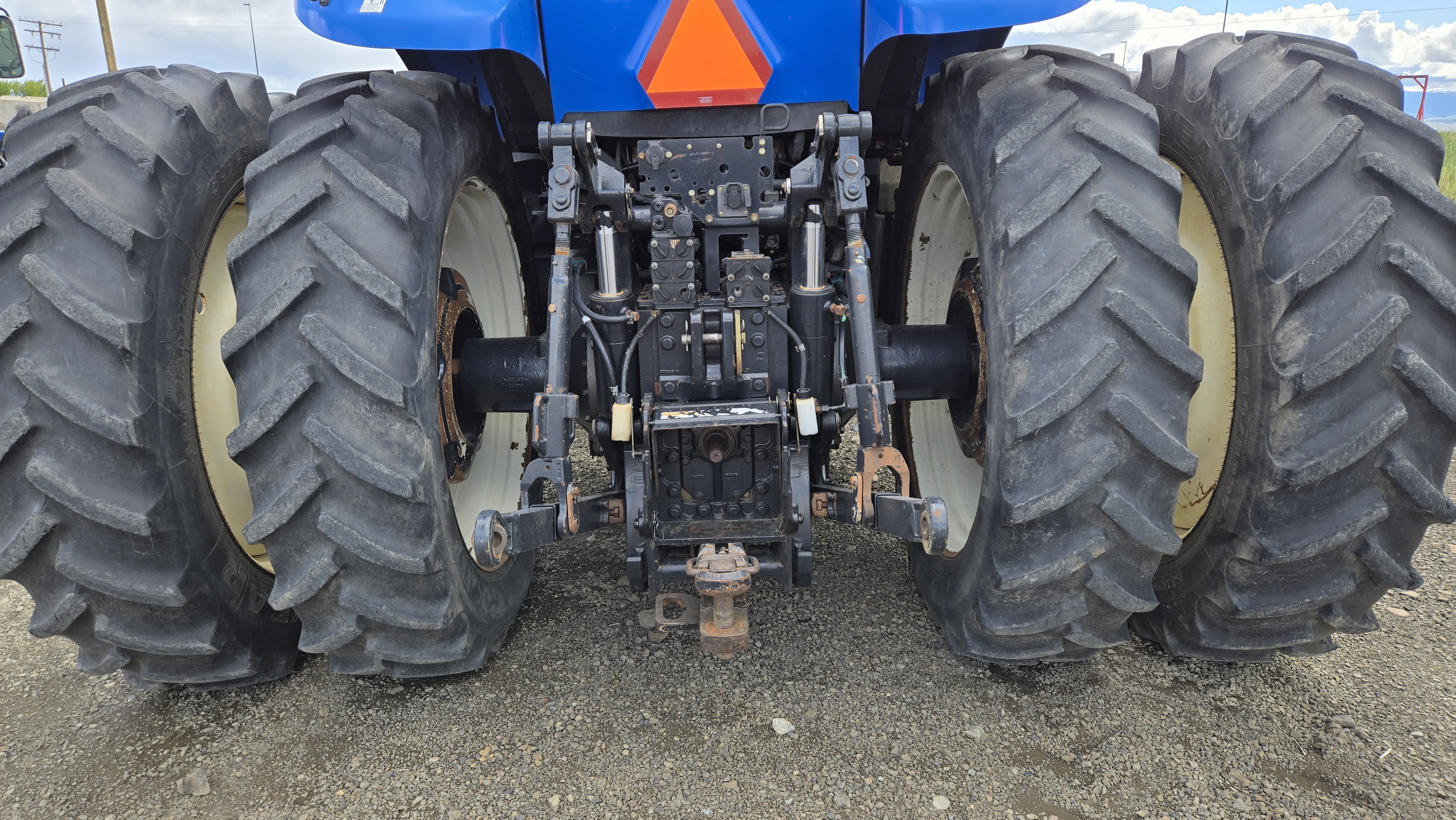 2015 New Holland T8.410 Tractor