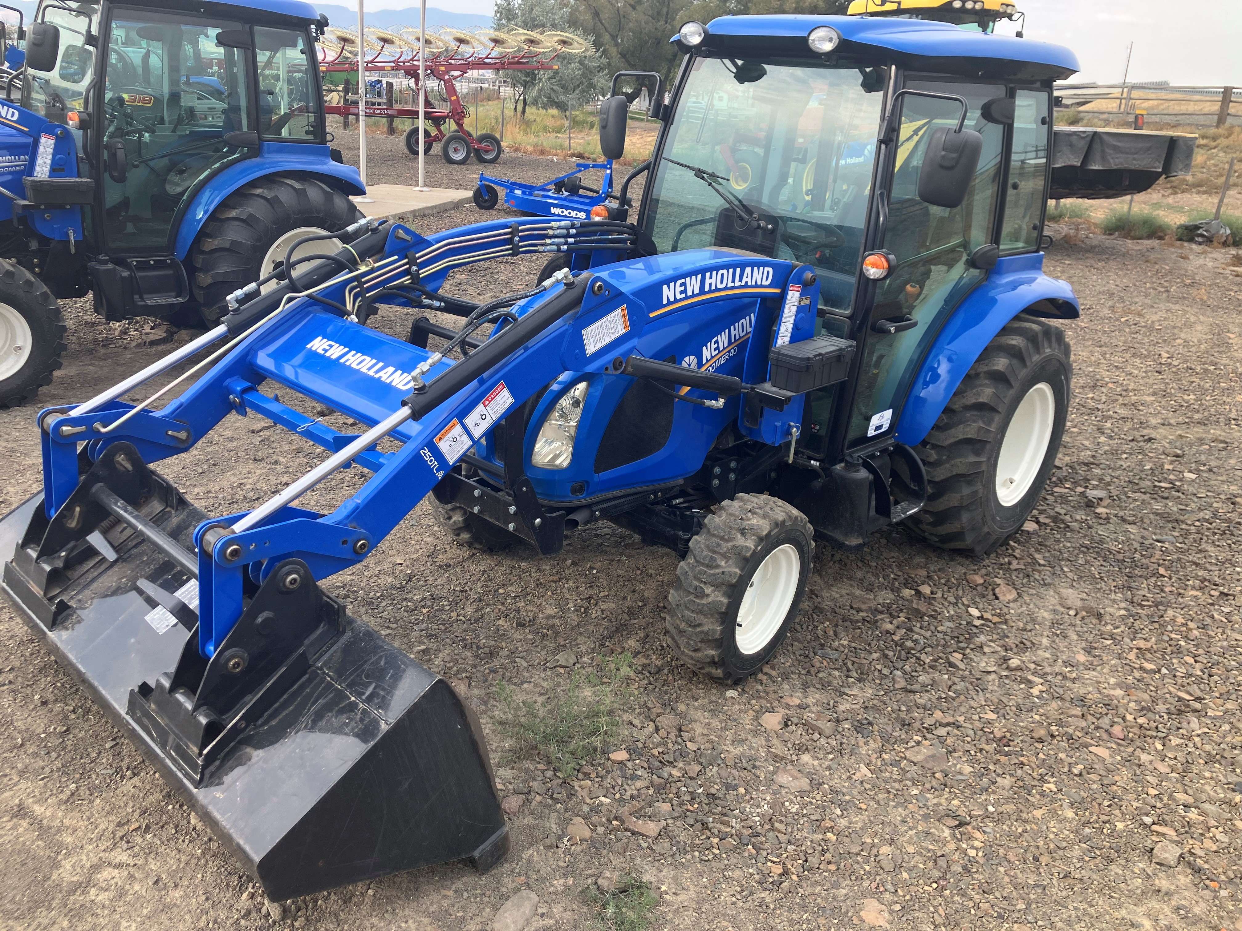 2021 New Holland BOOMER 40C Tractor