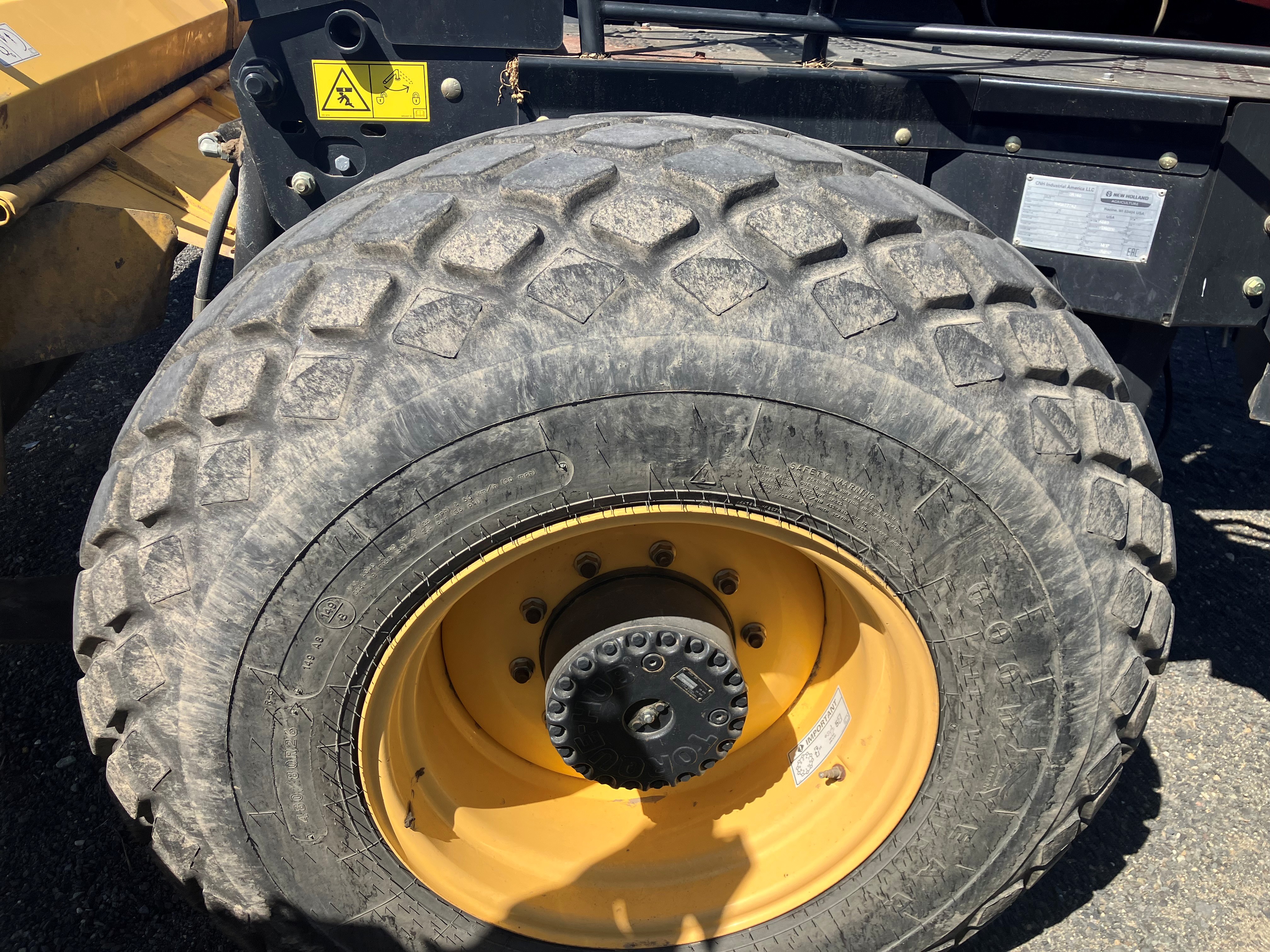 2017 New Holland SPEEDROWER 160 Windrower