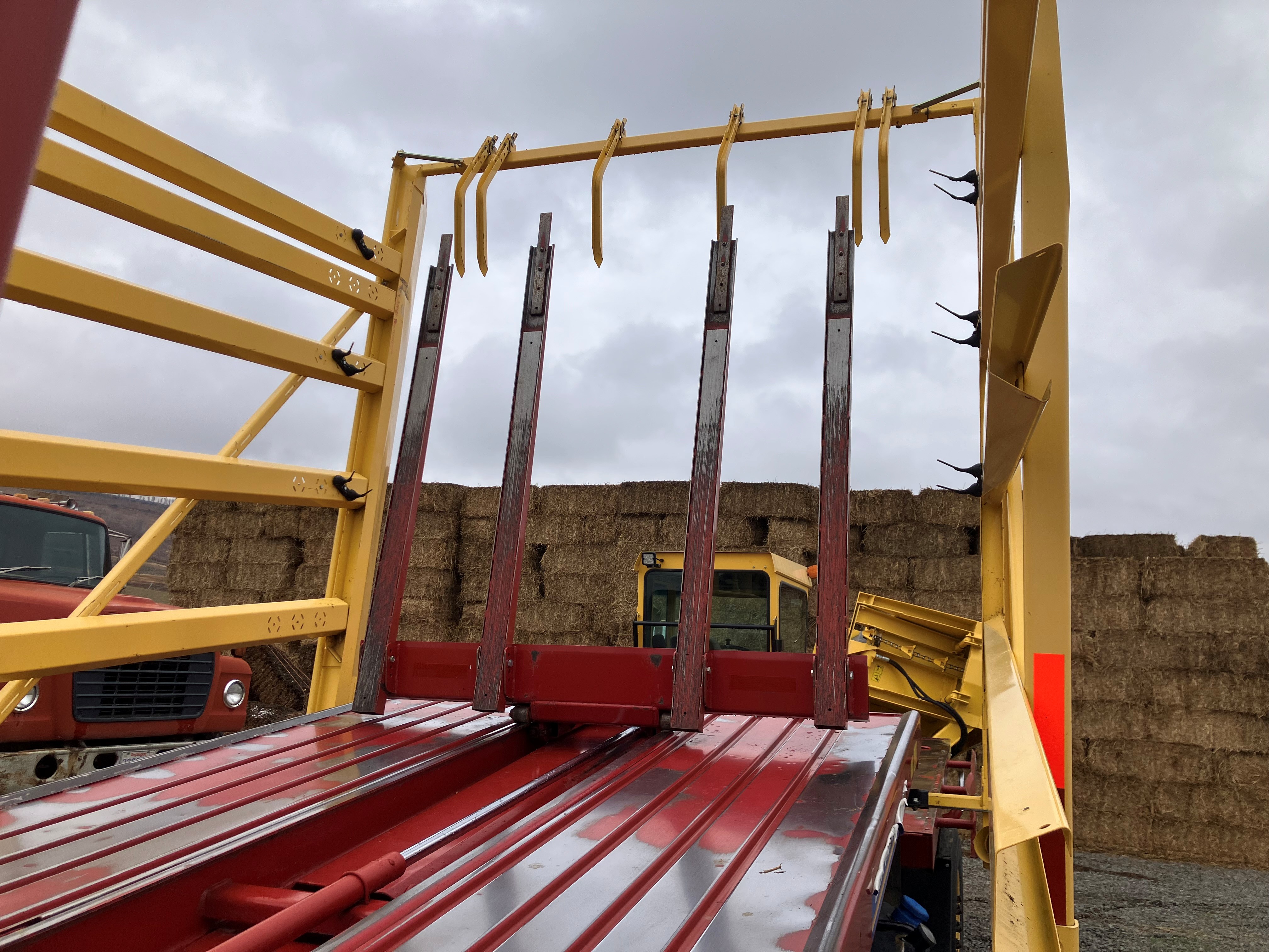 2019 New Holland STACKCRUISER 103 Bale Wagon