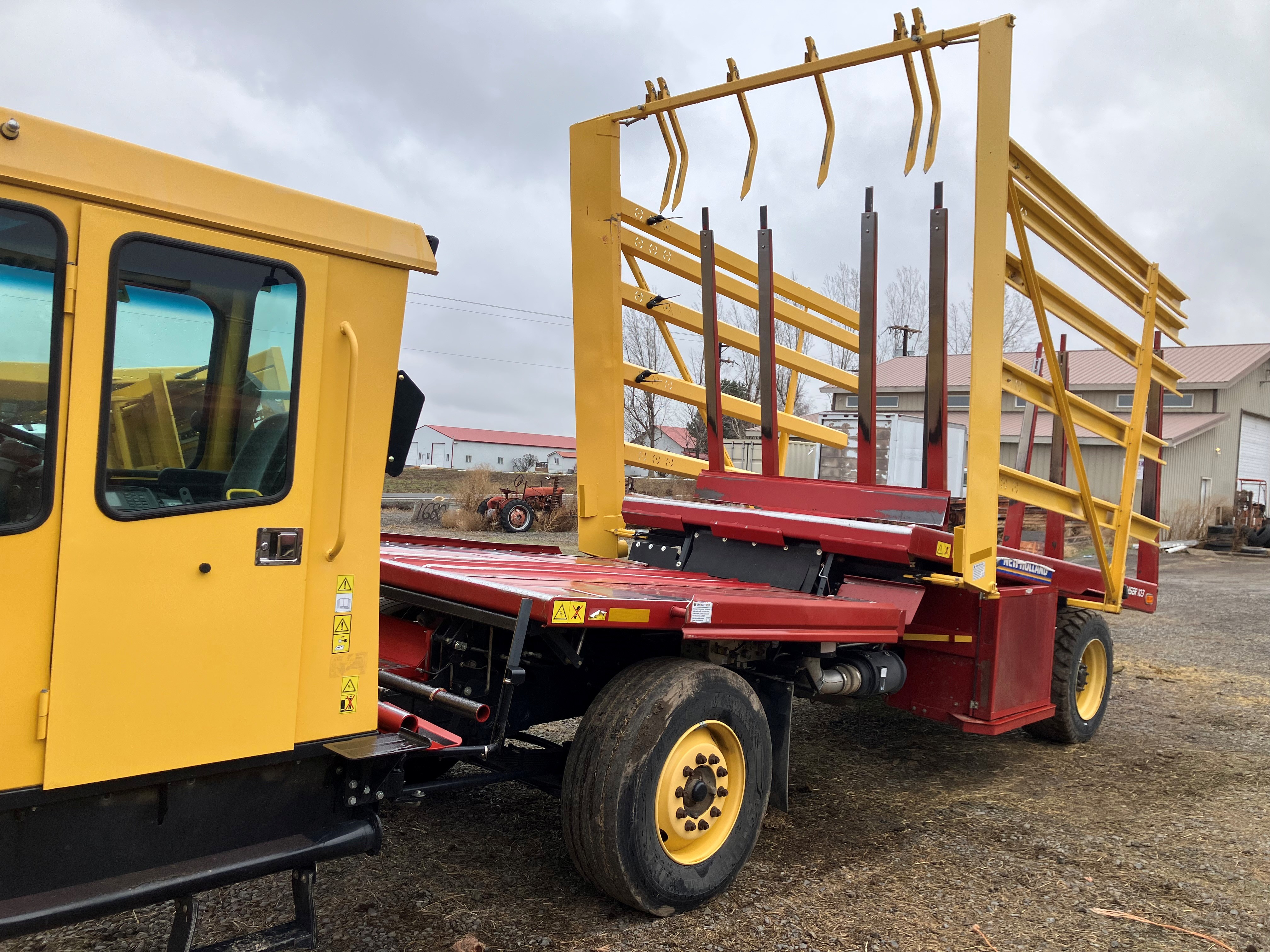 2019 New Holland STACKCRUISER 103 Bale Wagon