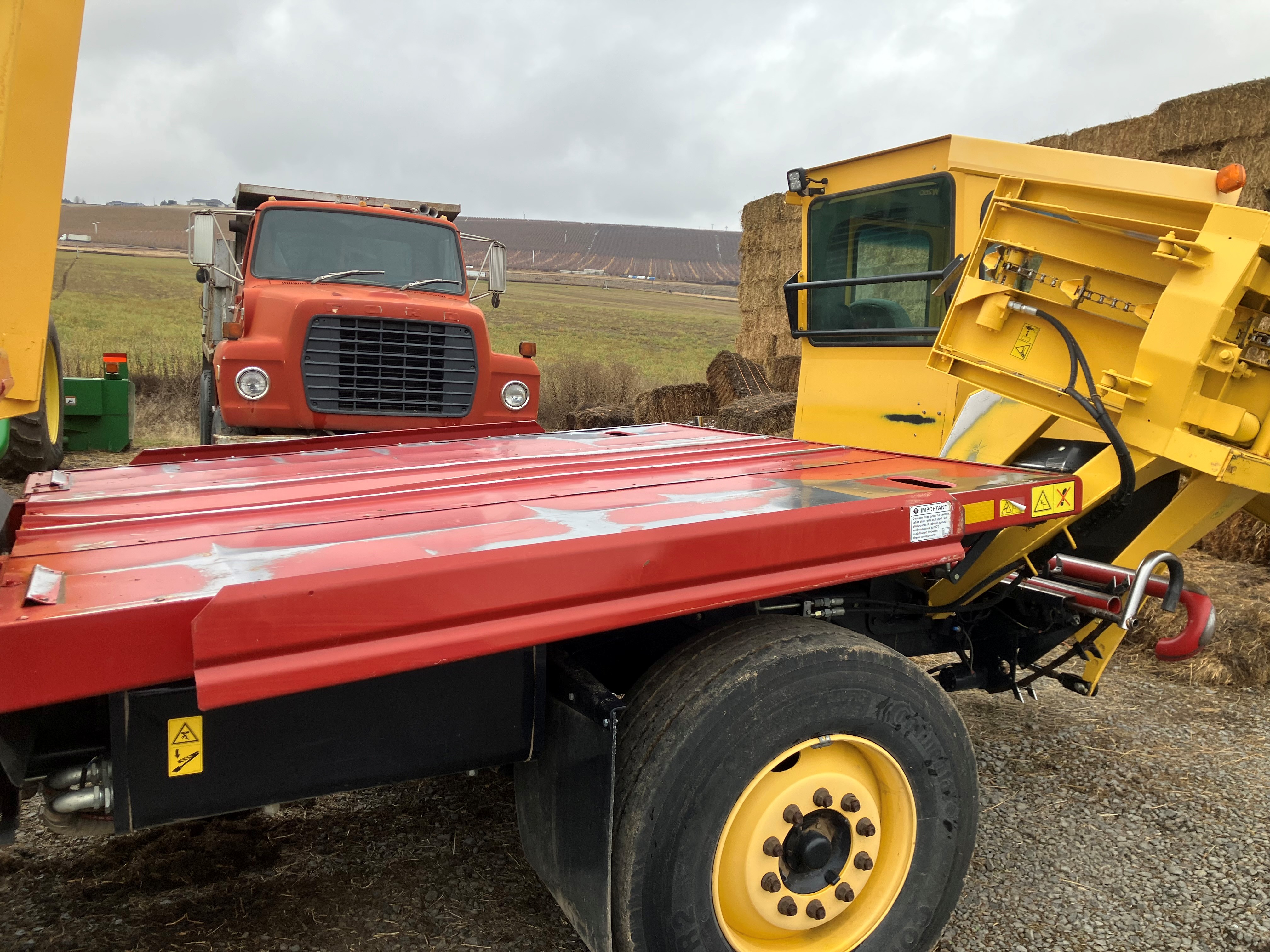 2019 New Holland STACKCRUISER 103 Bale Wagon