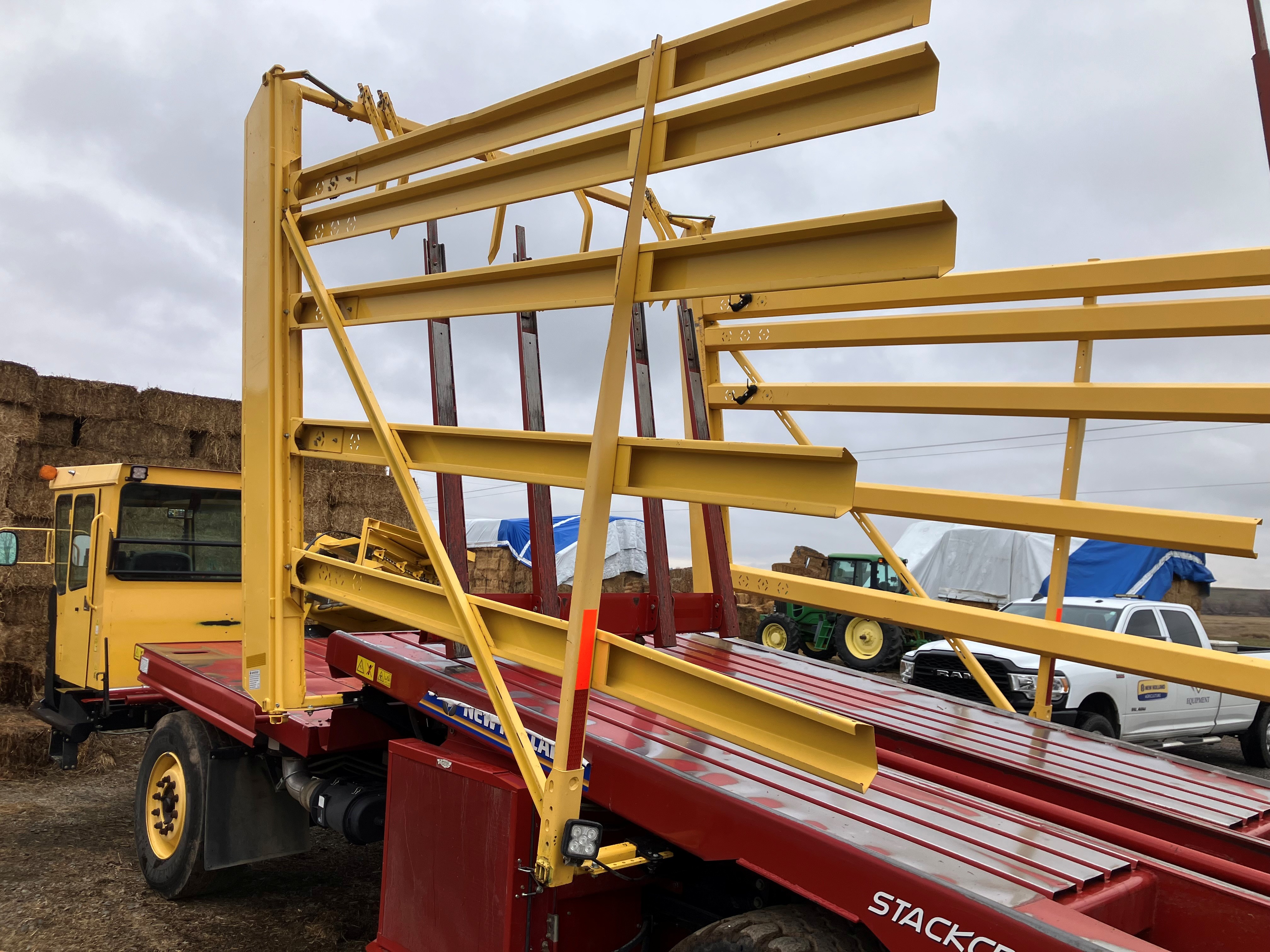 2019 New Holland STACKCRUISER 103 Bale Wagon