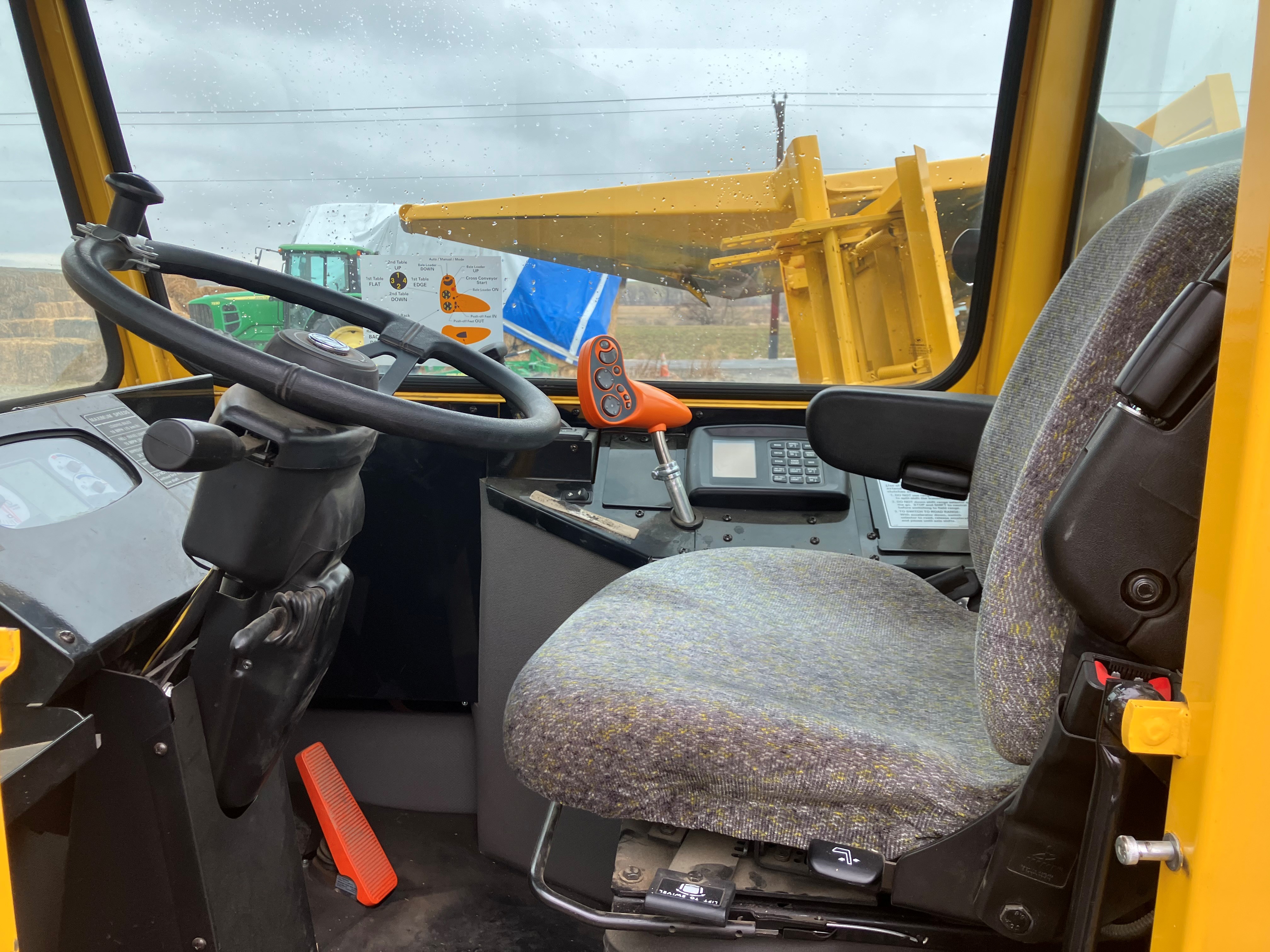 2019 New Holland STACKCRUISER 103 Bale Wagon