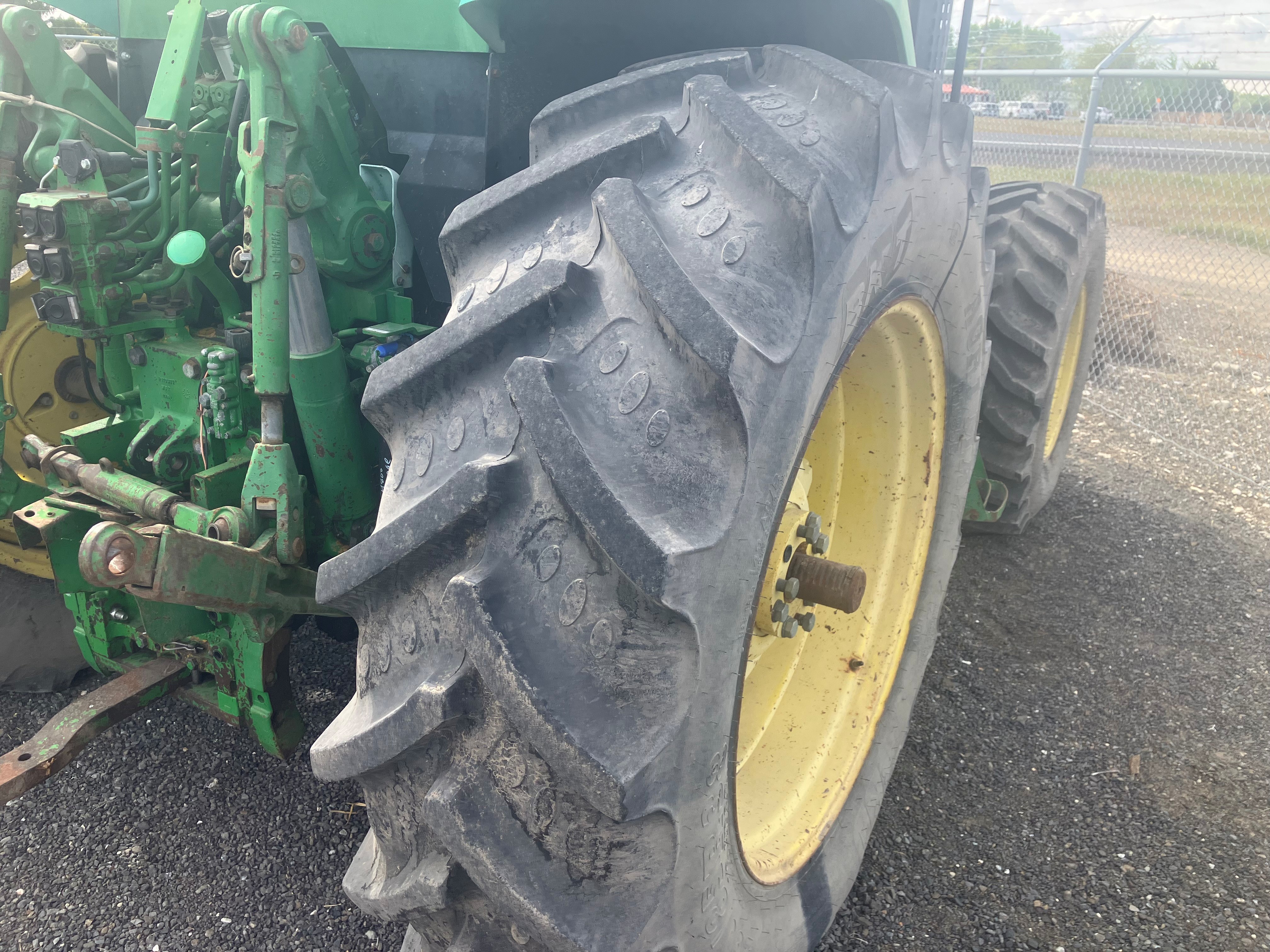 1995 John Deere 7400 Tractor
