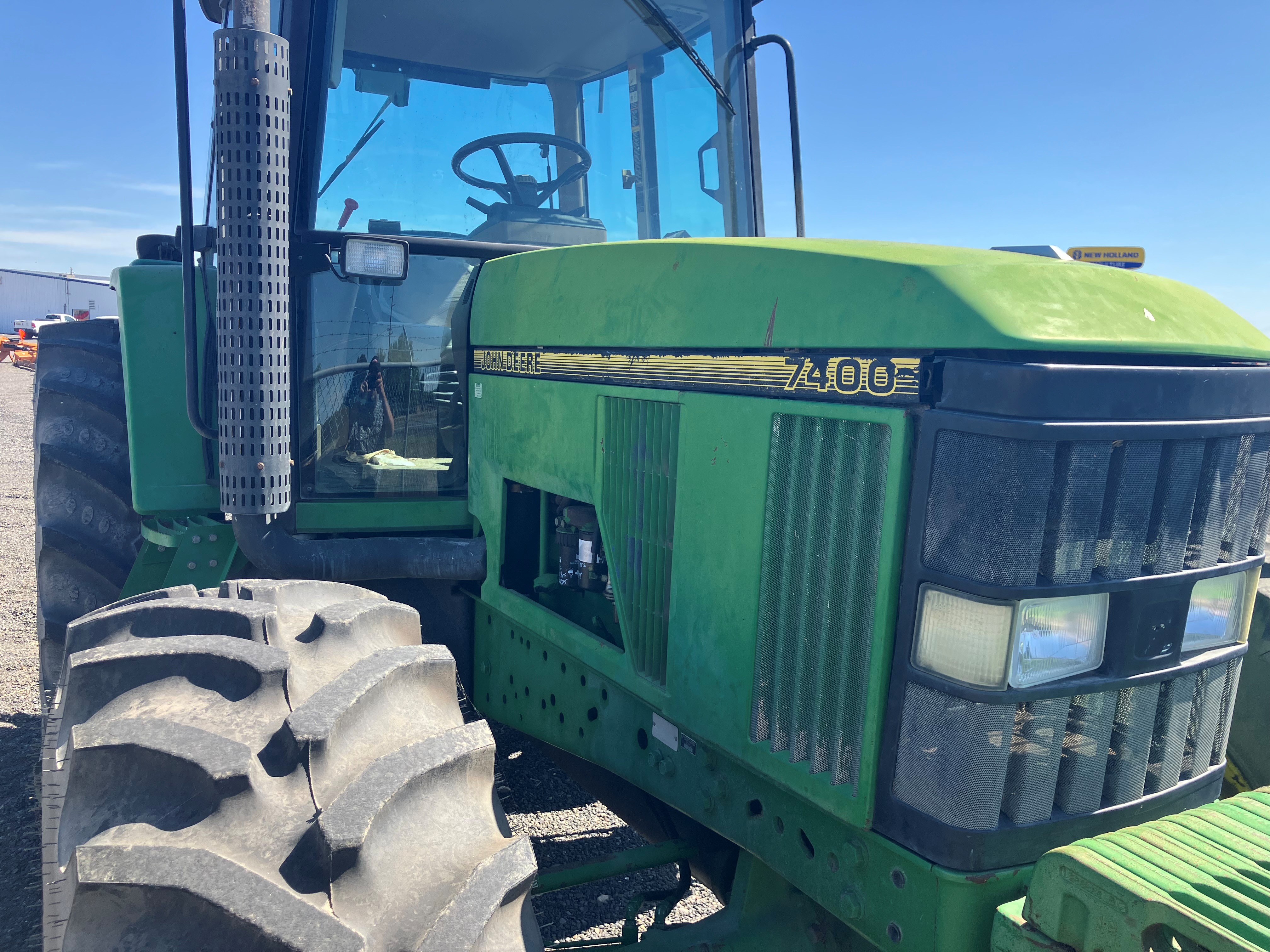 1995 John Deere 7400 Tractor