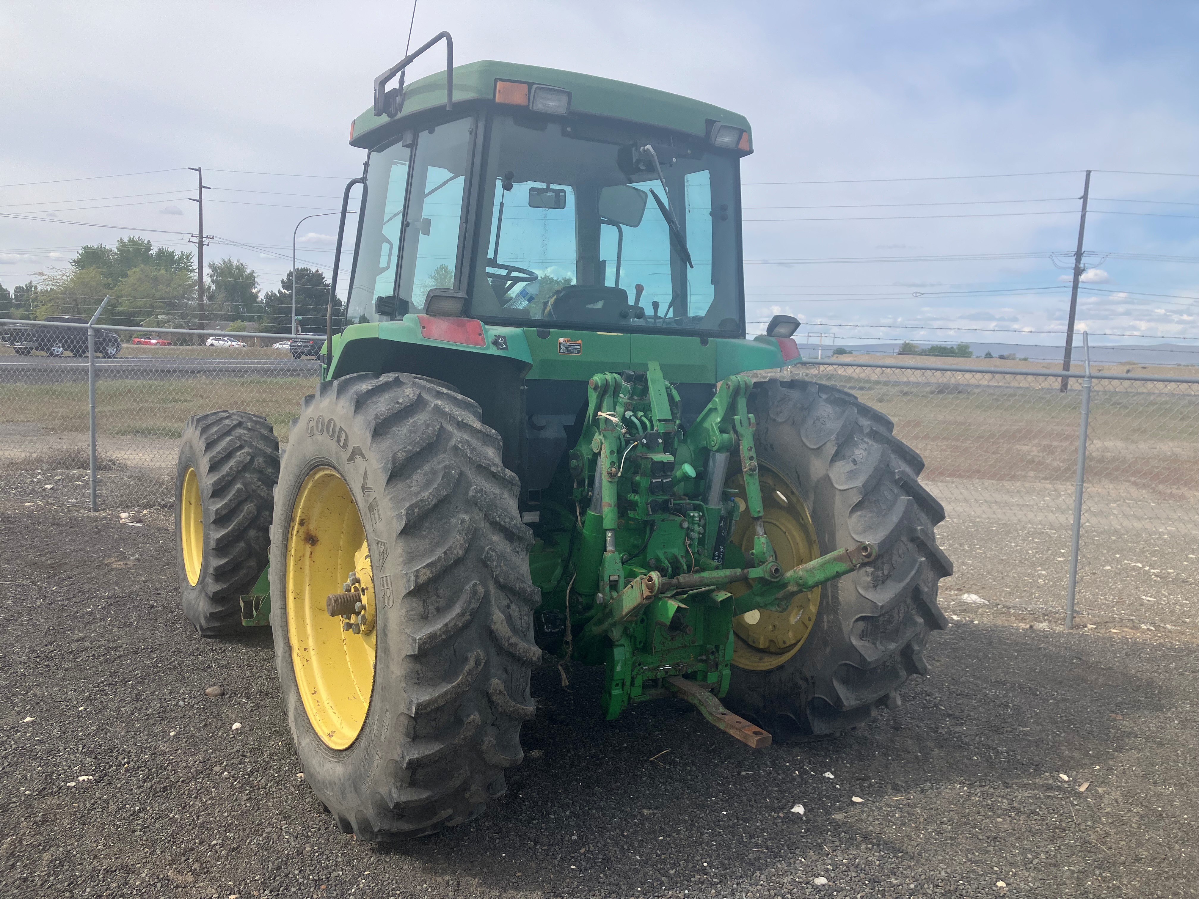 1995 John Deere 7400 Tractor