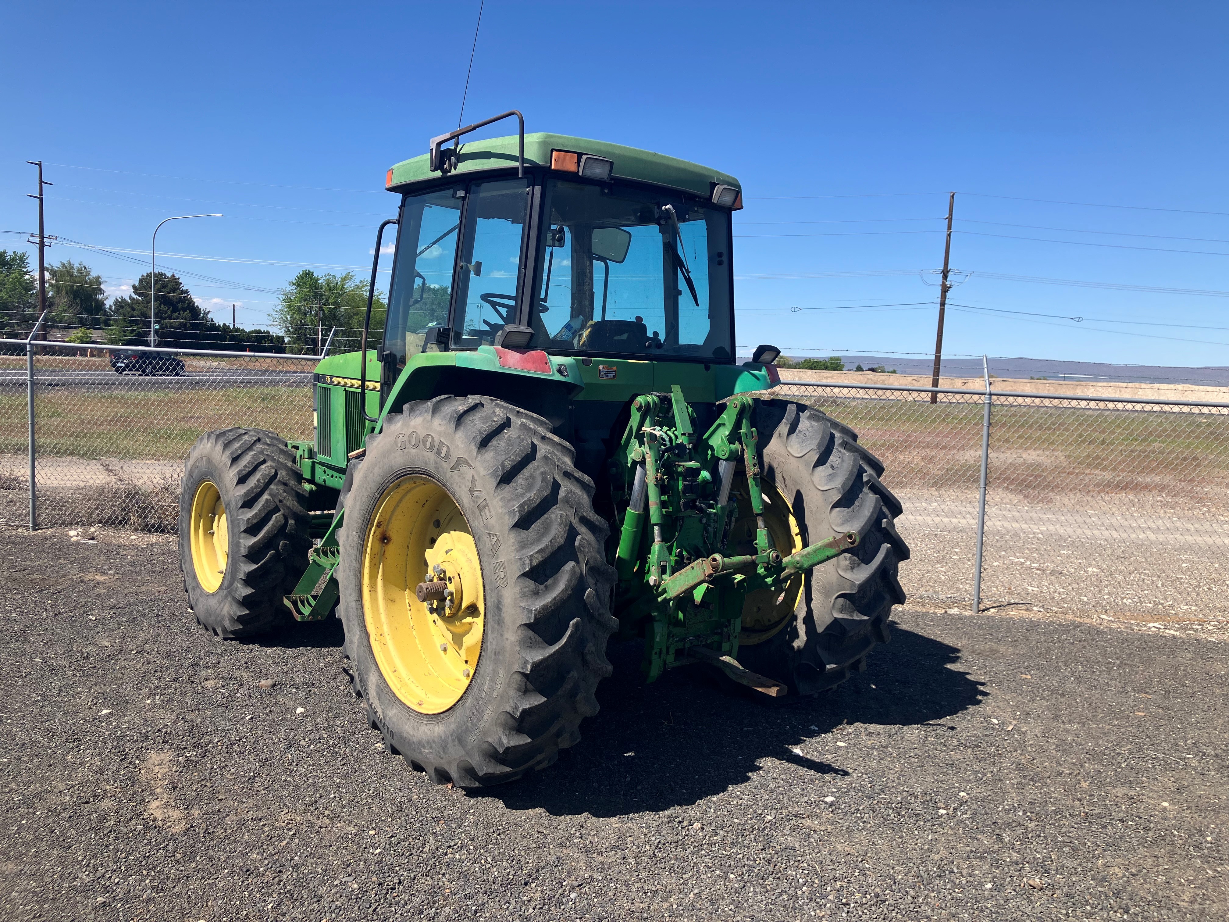 1995 John Deere 7400 Tractor