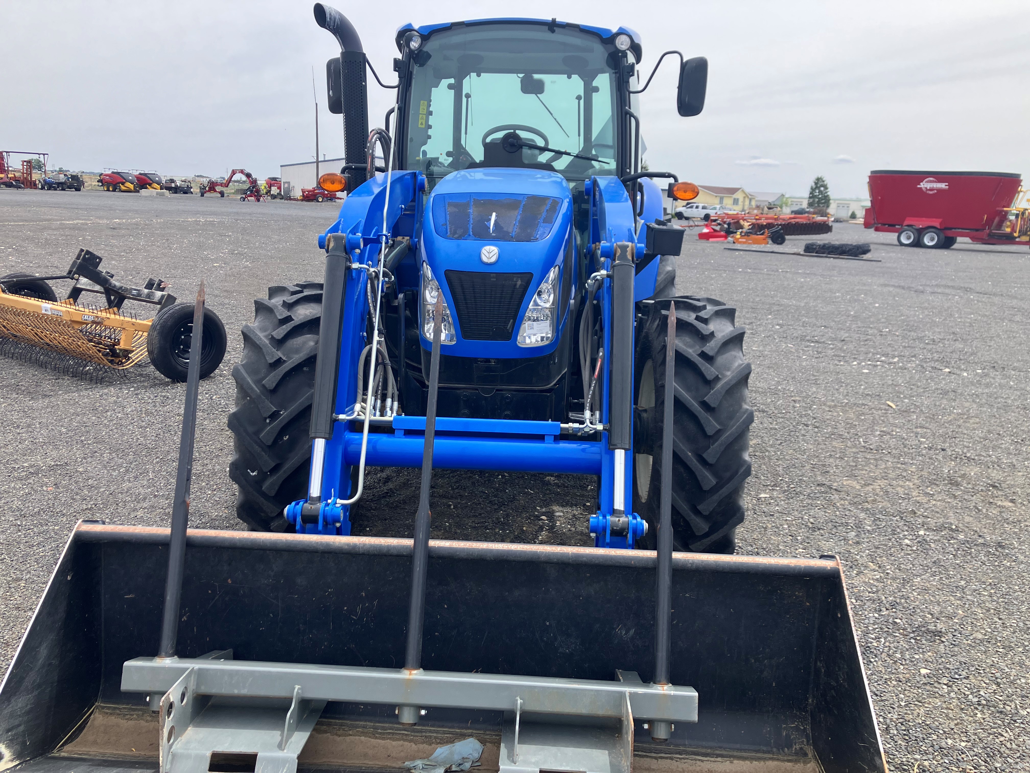 2019 New Holland POWERSTAR 100 Tractor