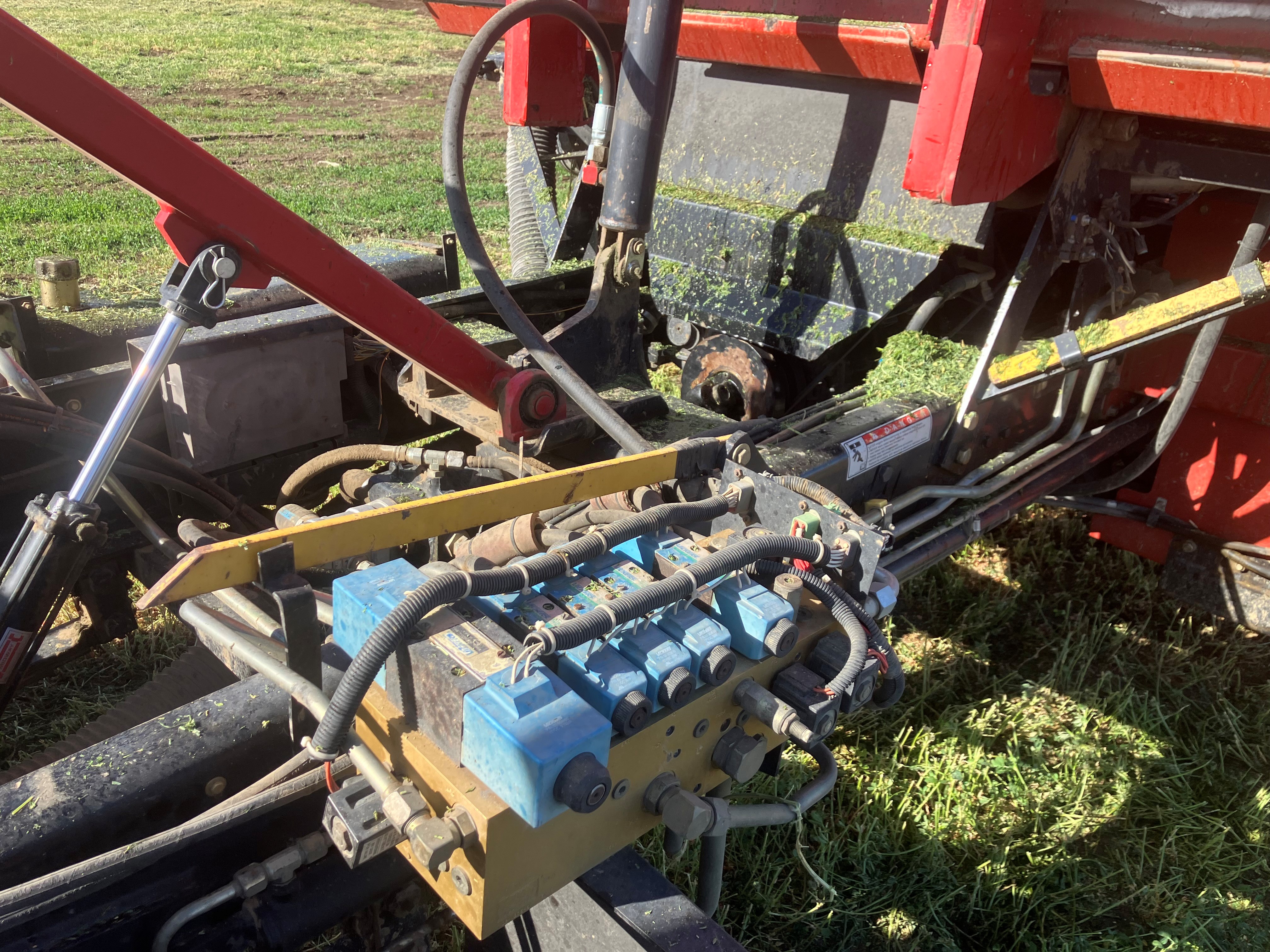 New Holland BW28 Bale Wagon