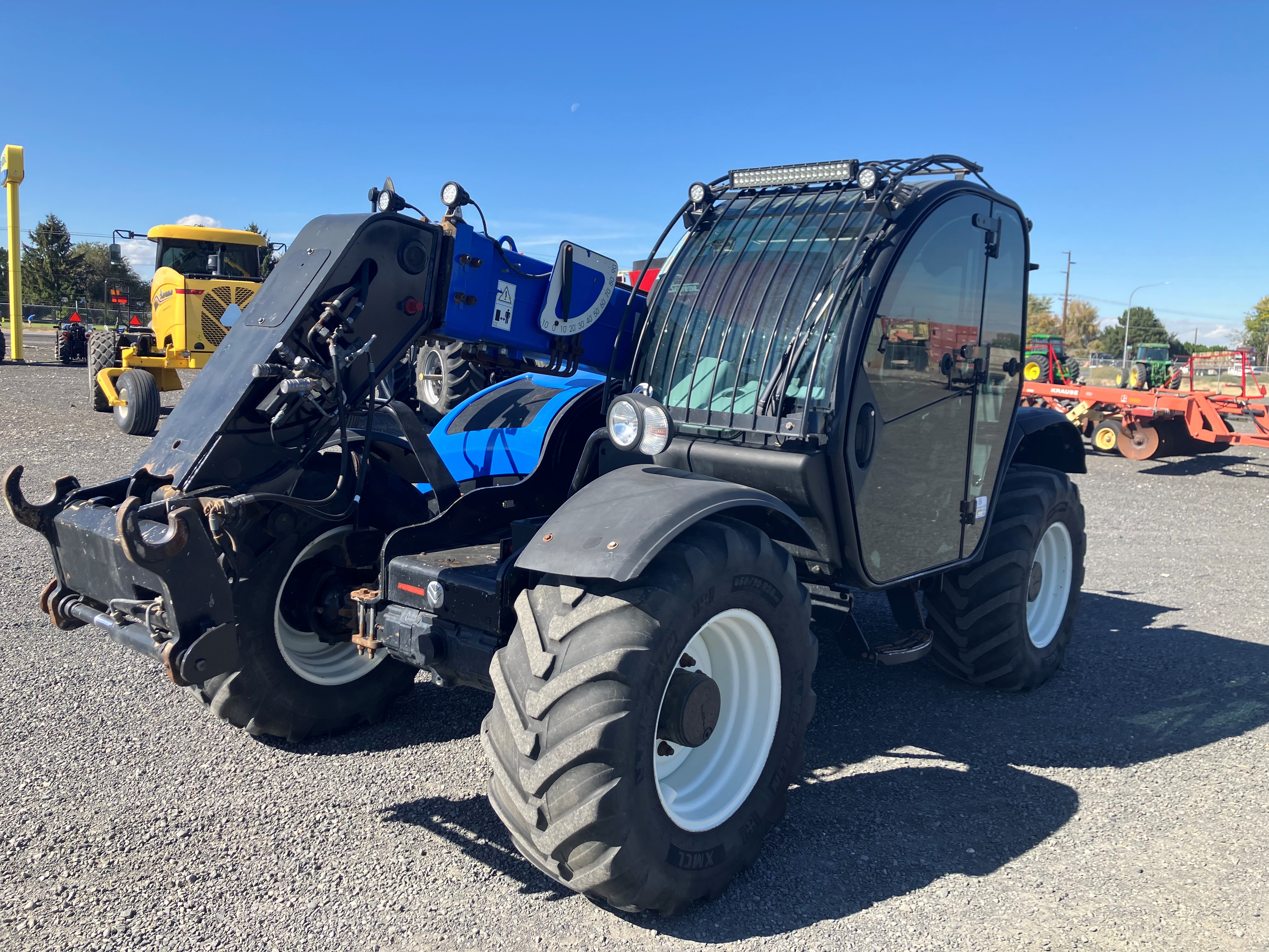 2021 New Holland TH7.42 ELITE TeleHandler