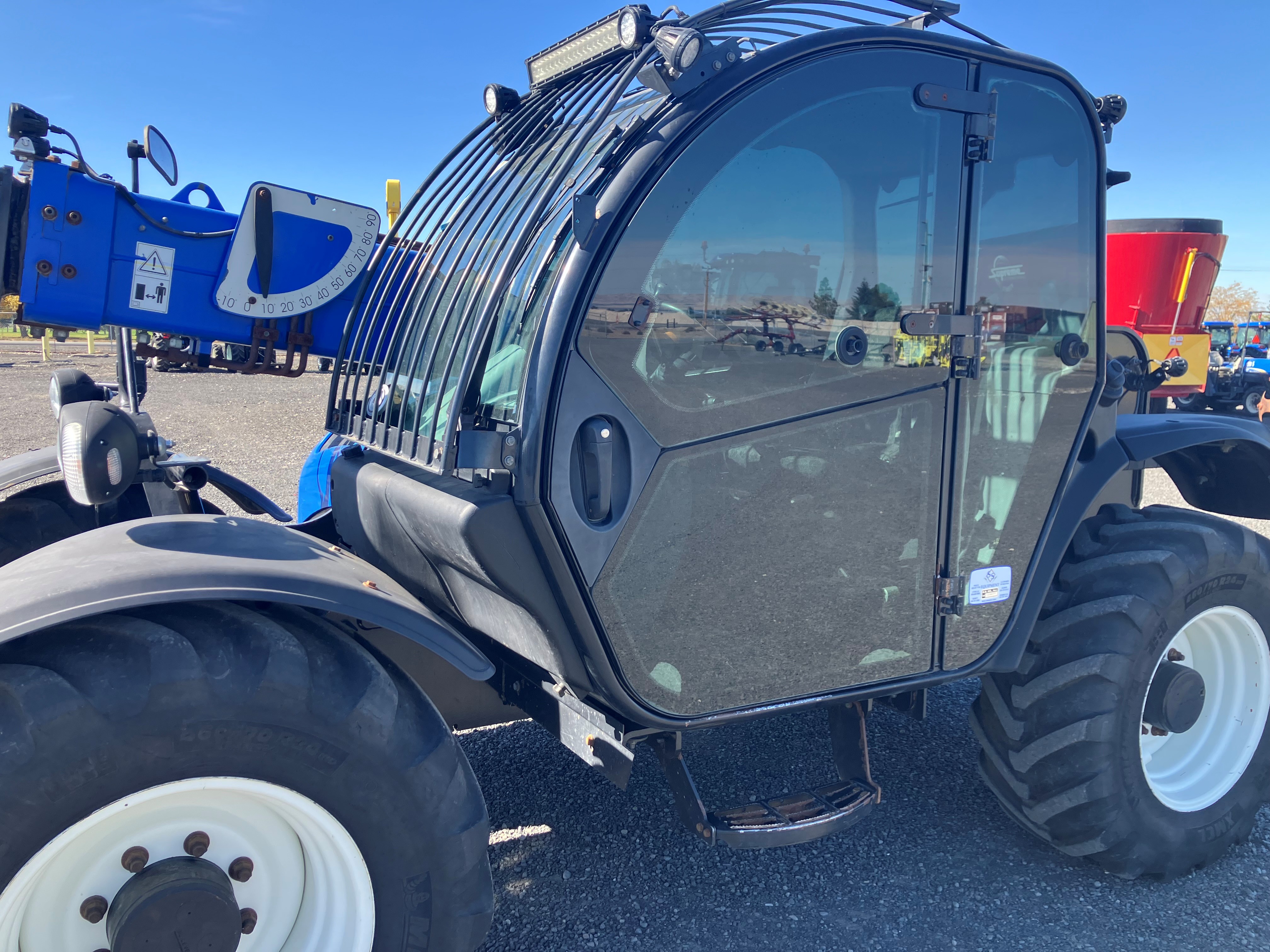 2021 New Holland TH7.42 ELITE TeleHandler