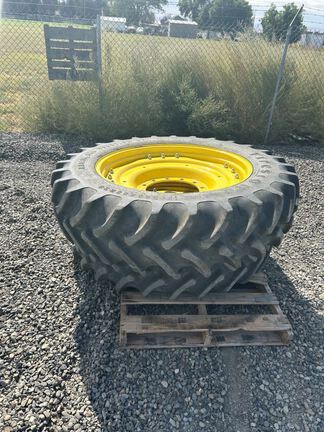 2020 John Deere 380 TIRES Tires