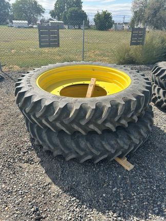 2020 John Deere 380 TIRES Tires