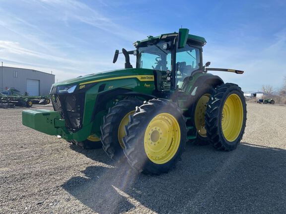 2023 John Deere 8R 370 Tractor