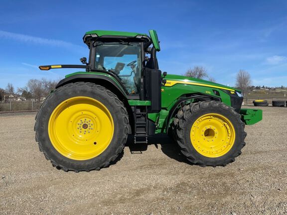 2023 John Deere 8R 370 Tractor