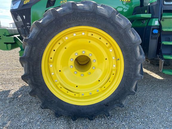 2023 John Deere 8R 370 Tractor
