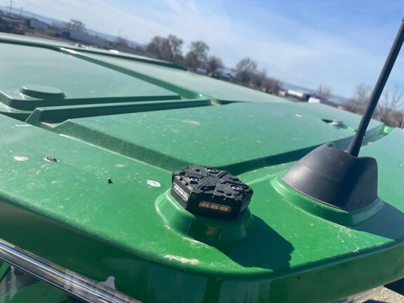 2023 John Deere 8R 370 Tractor