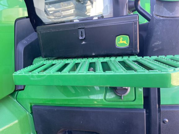 2023 John Deere 8R 370 Tractor