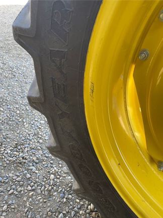 2023 John Deere 8R 370 Tractor