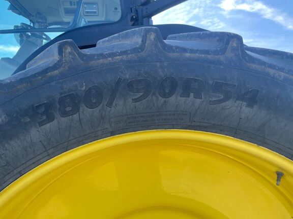 2023 John Deere 8R 370 Tractor