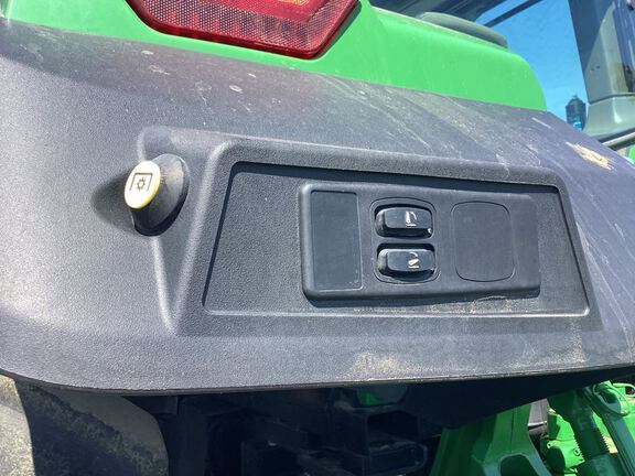 2023 John Deere 8R 310 Tractor