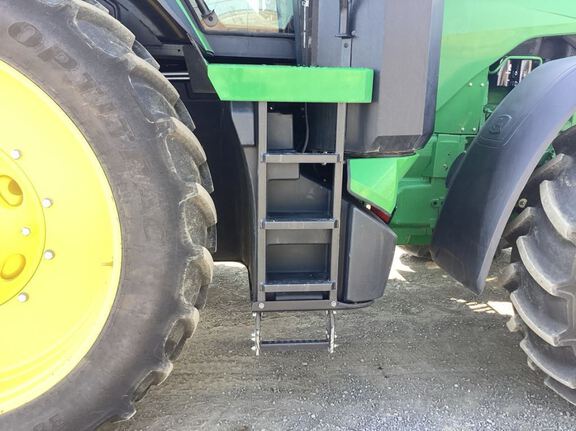 2023 John Deere 8R 310 Tractor