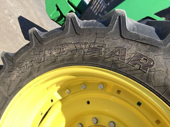 2023 John Deere 8R 310 Tractor