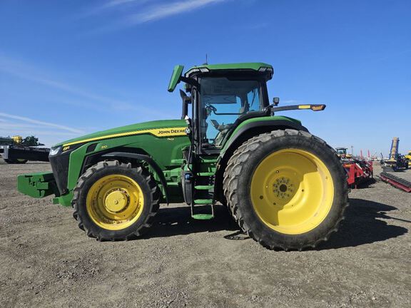 2023 John Deere 8R 310 Tractor