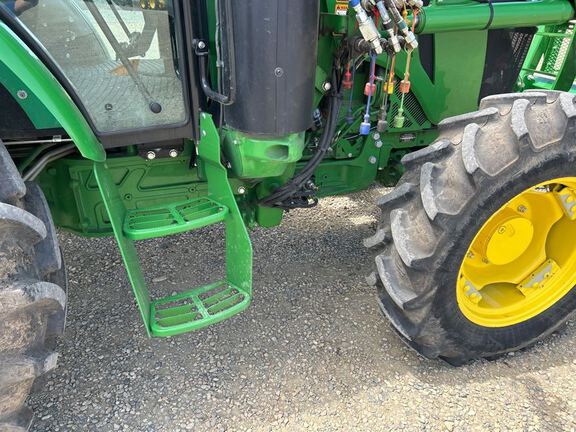 2022 John Deere 5115M Tractor