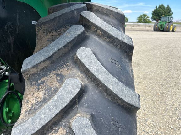 2022 John Deere 5115M Tractor
