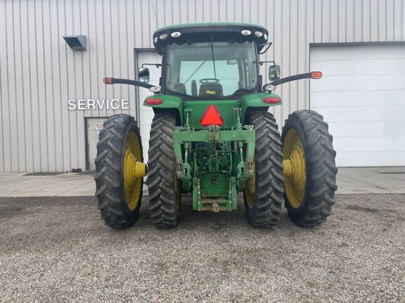 2011 John Deere 7215R Tractor