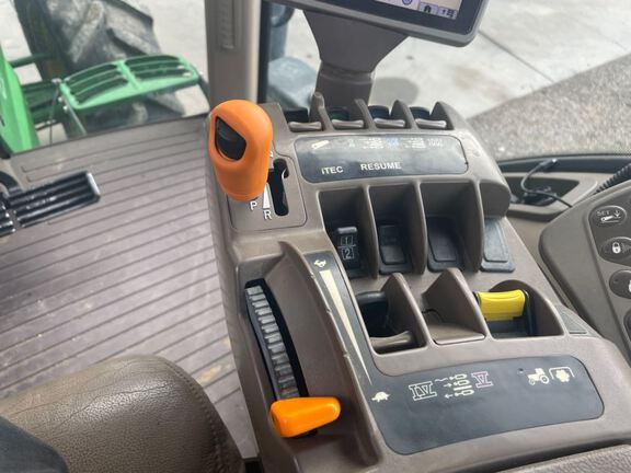 2011 John Deere 7215R Tractor