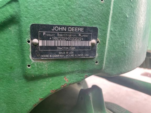 2011 John Deere 7215R Tractor