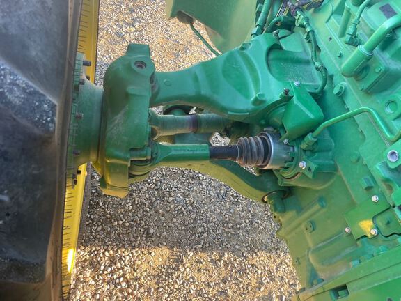 2022 John Deere 8R 250 Tractor