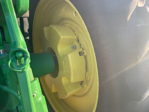 2022 John Deere 8R 250 Tractor