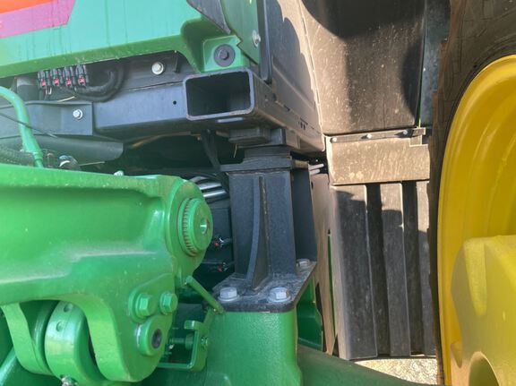 2022 John Deere 8R 250 Tractor