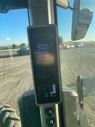 2022 John Deere 8R 250 Tractor