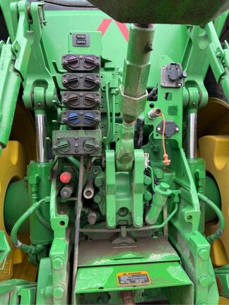2019 John Deere 8370R Tractor