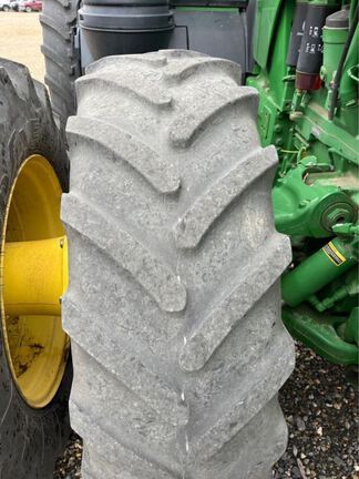 2019 John Deere 8370R Tractor