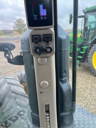 2019 John Deere 8370R Tractor