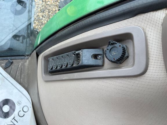 2019 John Deere 8370R Tractor